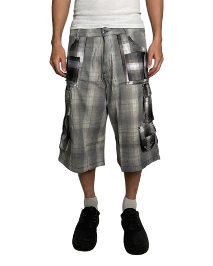 PLAID SHORTS, GREY/BLACK